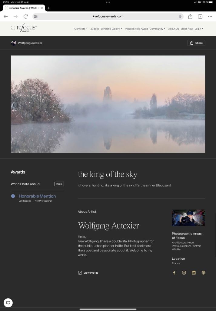 Clocher de Saint Pierre à Saintes, dans la brume et le givre : par Wolfgang Autexier, photographe à Saintes