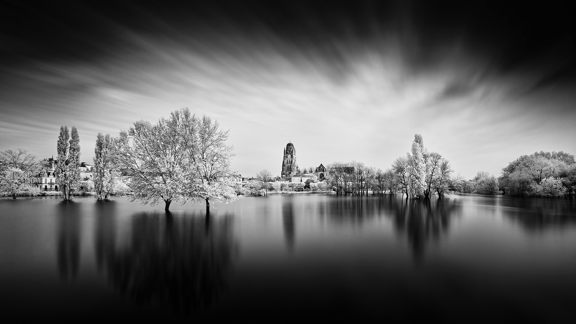 Saintes flotte come Venise · inondation à Saintes Saintes · par Wolfgang Autexier